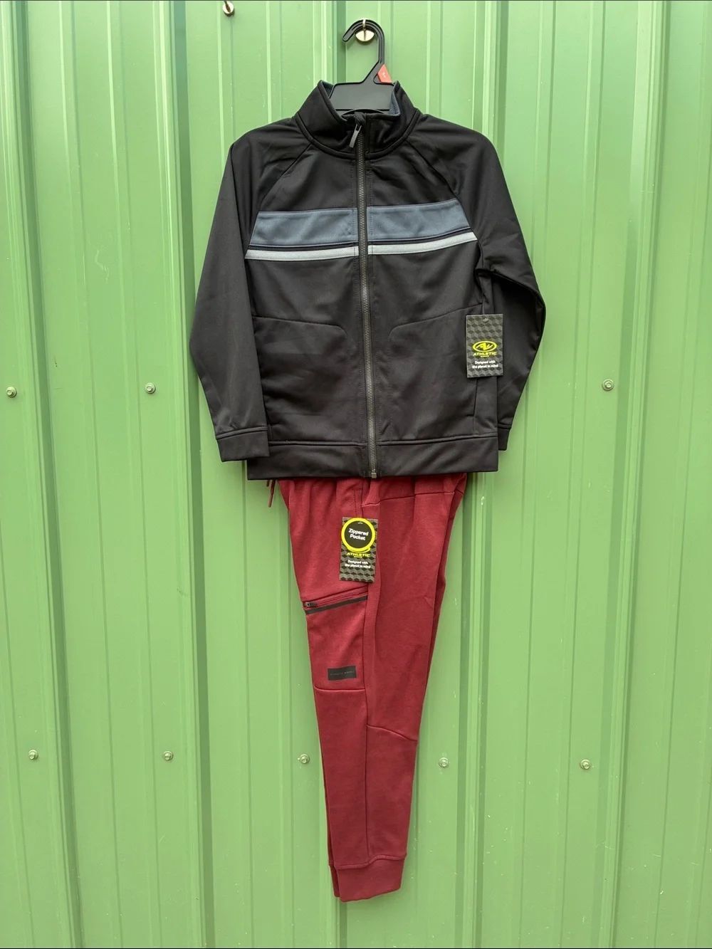 Boys Track Jacket & Jogger Pants 2- Piece Set Size 8